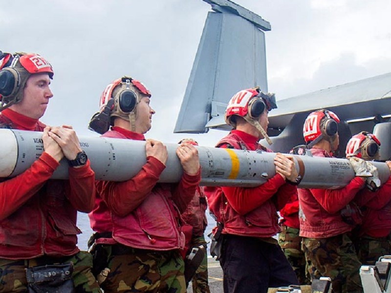 Workshop 15: AIM-120 “AMRAAM”